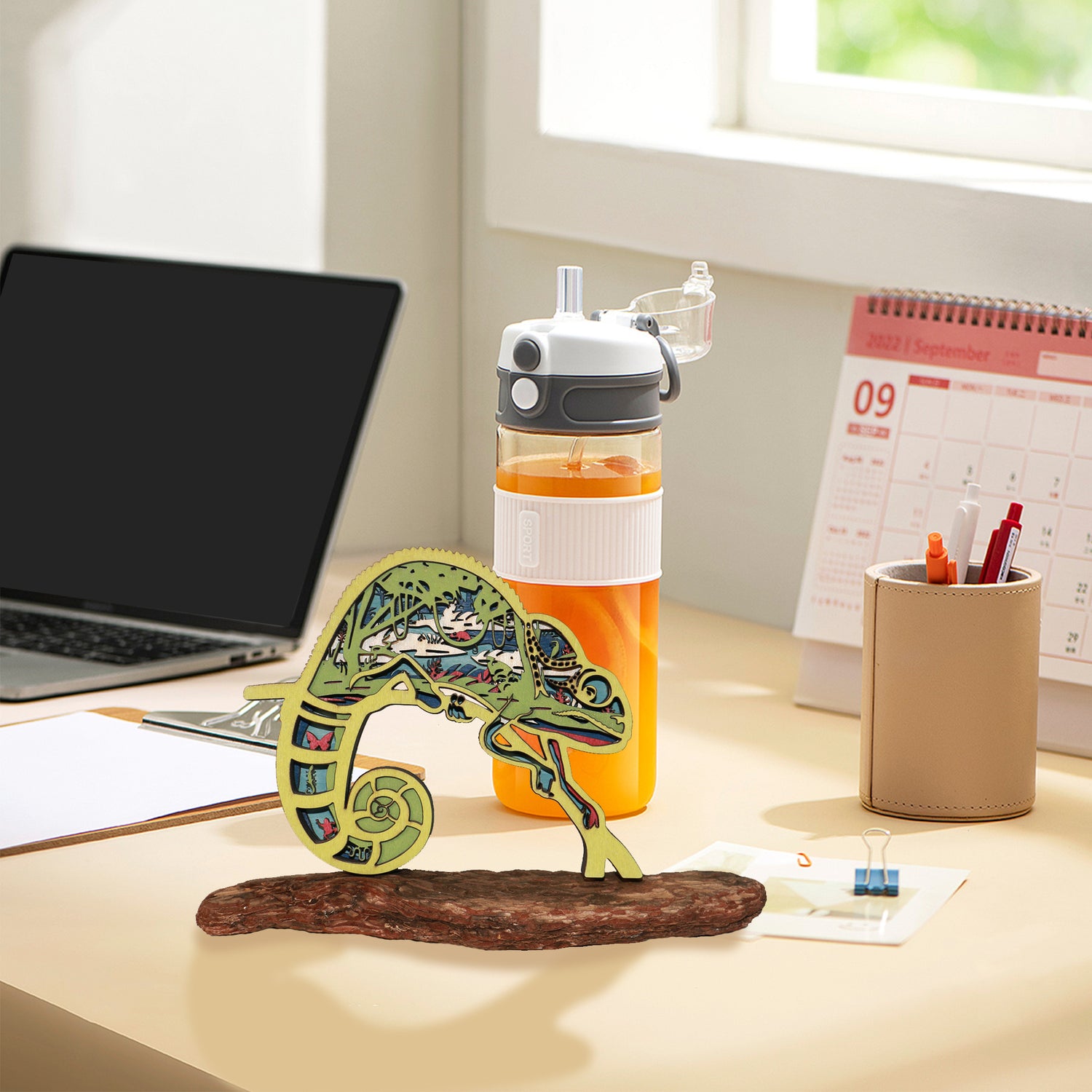 Wooden Chameleon Carving Handcraft Gift With Led